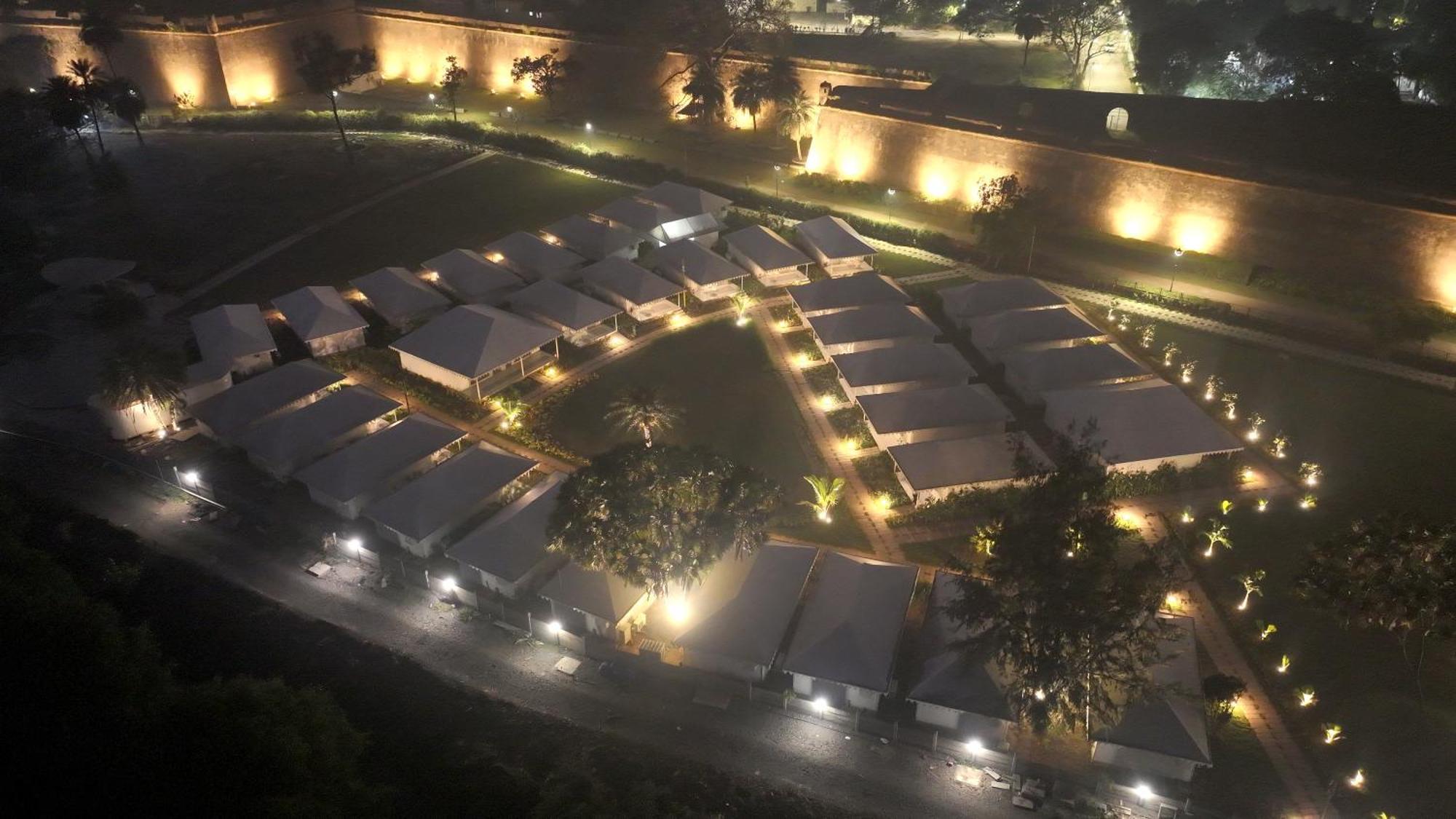 The Fern Seaside Luxurious Tent Resort ダマン エクステリア 写真